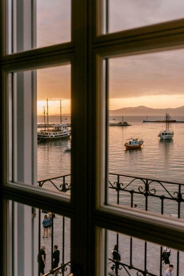 One Manto Square Apartment Mykonos Town ภายนอก รูปภาพ
