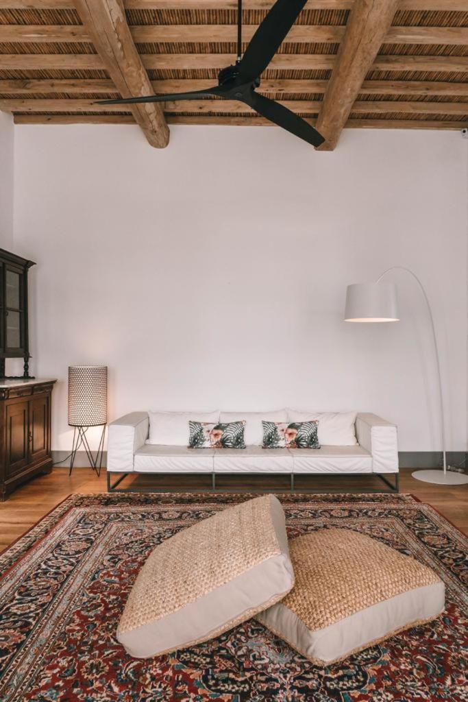 One Manto Square Apartment Mykonos Town ภายนอก รูปภาพ
