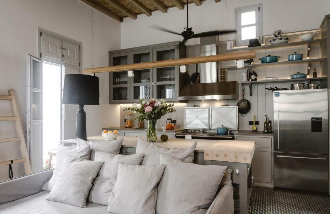One Manto Square Apartment Mykonos Town ภายนอก รูปภาพ