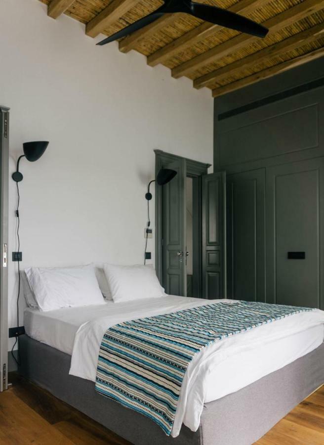 One Manto Square Apartment Mykonos Town ภายนอก รูปภาพ