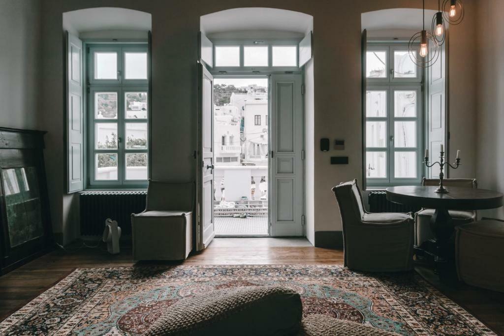 One Manto Square Apartment Mykonos Town ภายนอก รูปภาพ