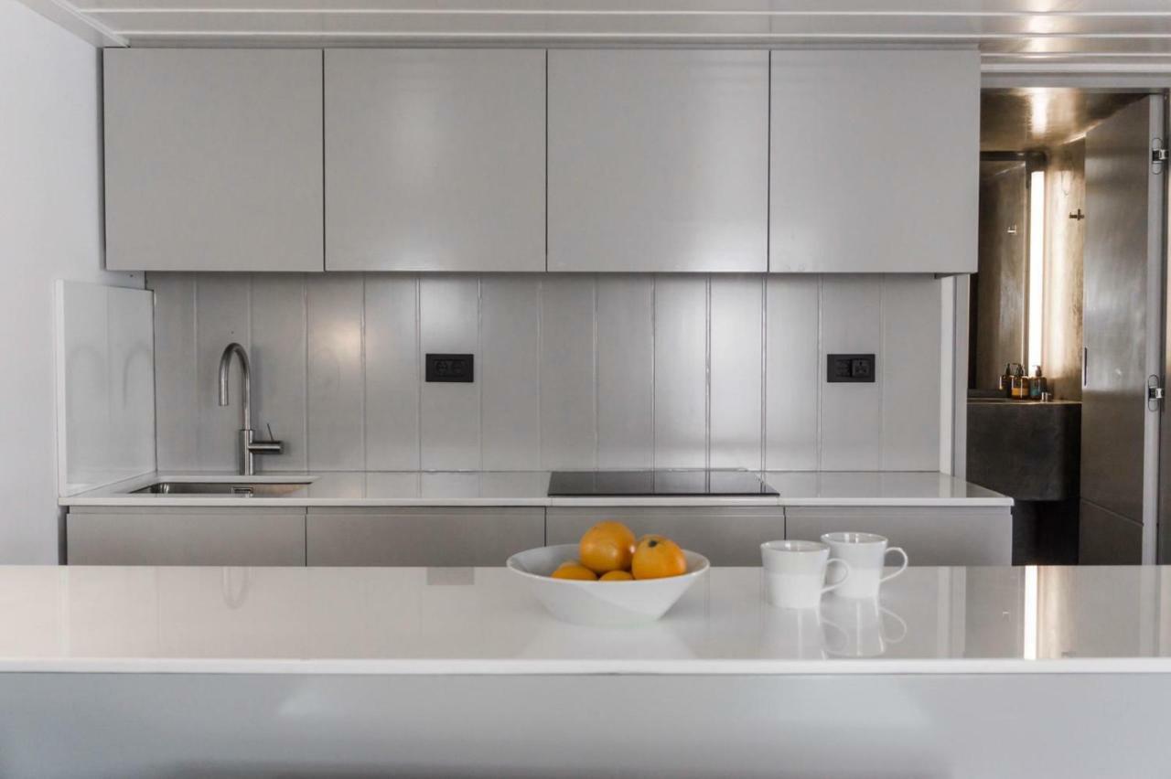 One Manto Square Apartment Mykonos Town ภายนอก รูปภาพ