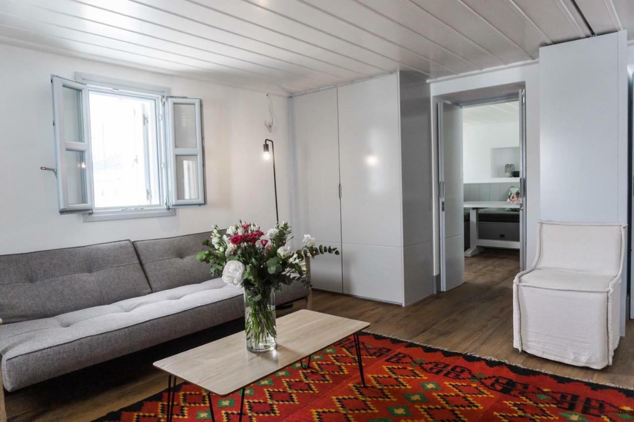 One Manto Square Apartment Mykonos Town ภายนอก รูปภาพ