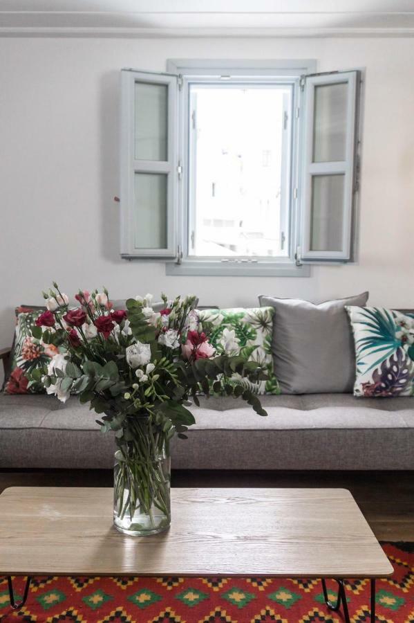 One Manto Square Apartment Mykonos Town ภายนอก รูปภาพ