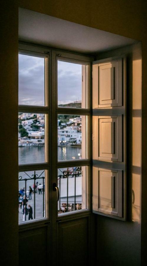 One Manto Square Apartment Mykonos Town ภายนอก รูปภาพ